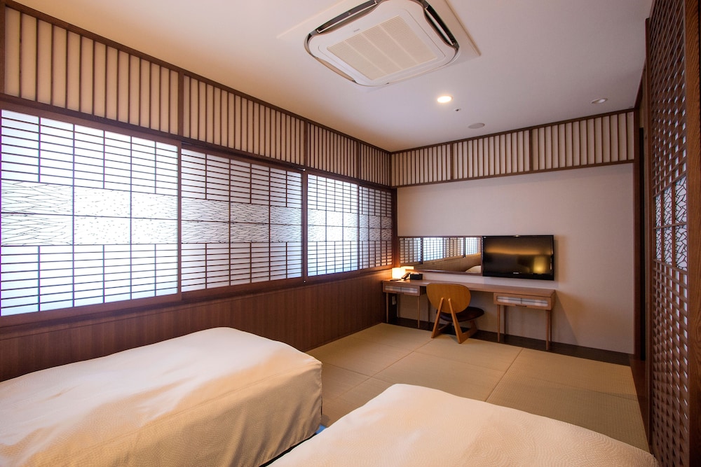Hotel Tau, Kumamoto 11/50