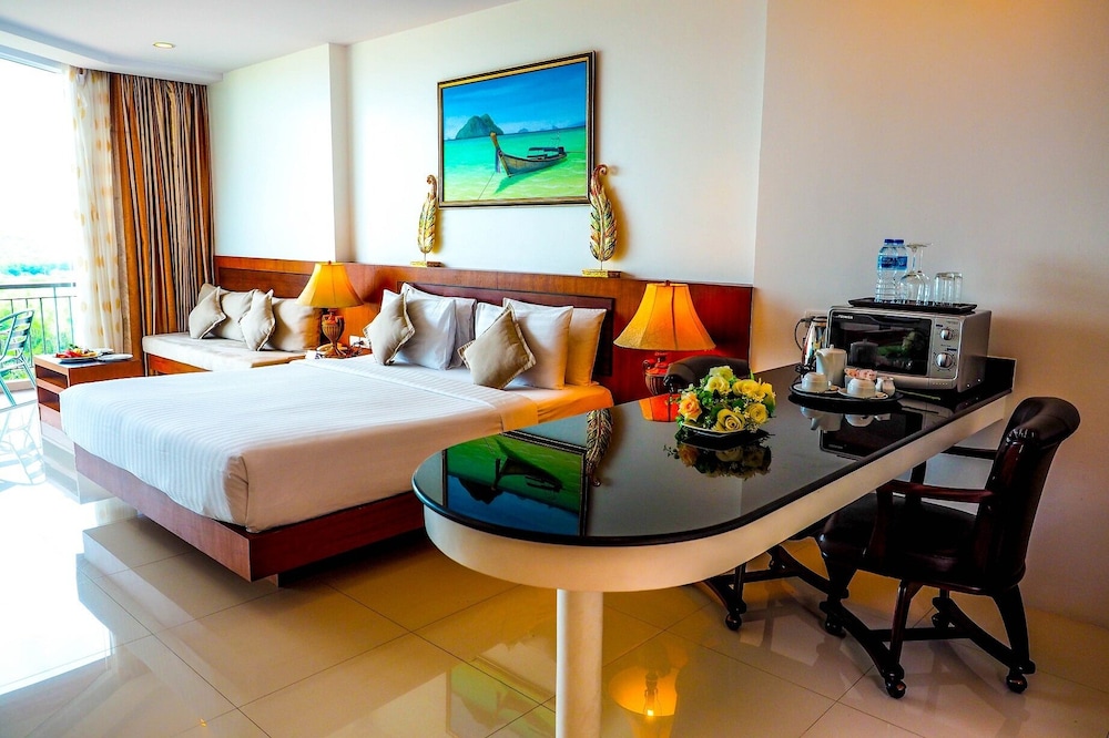 The View Rawada Phuket 44/56