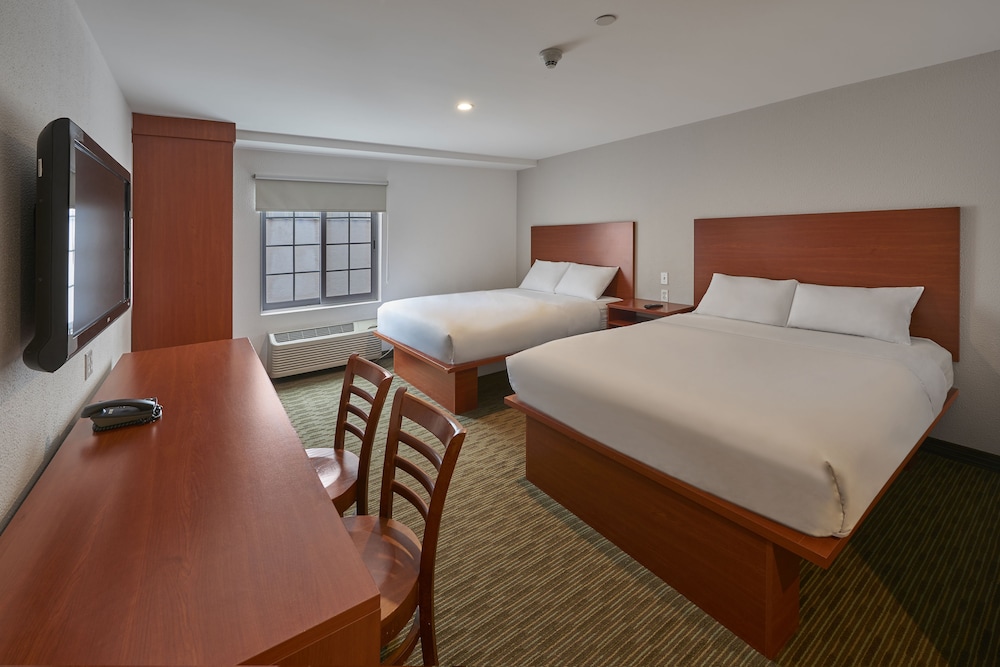 Extended Suites Monterrey Aeropuerto 29/56