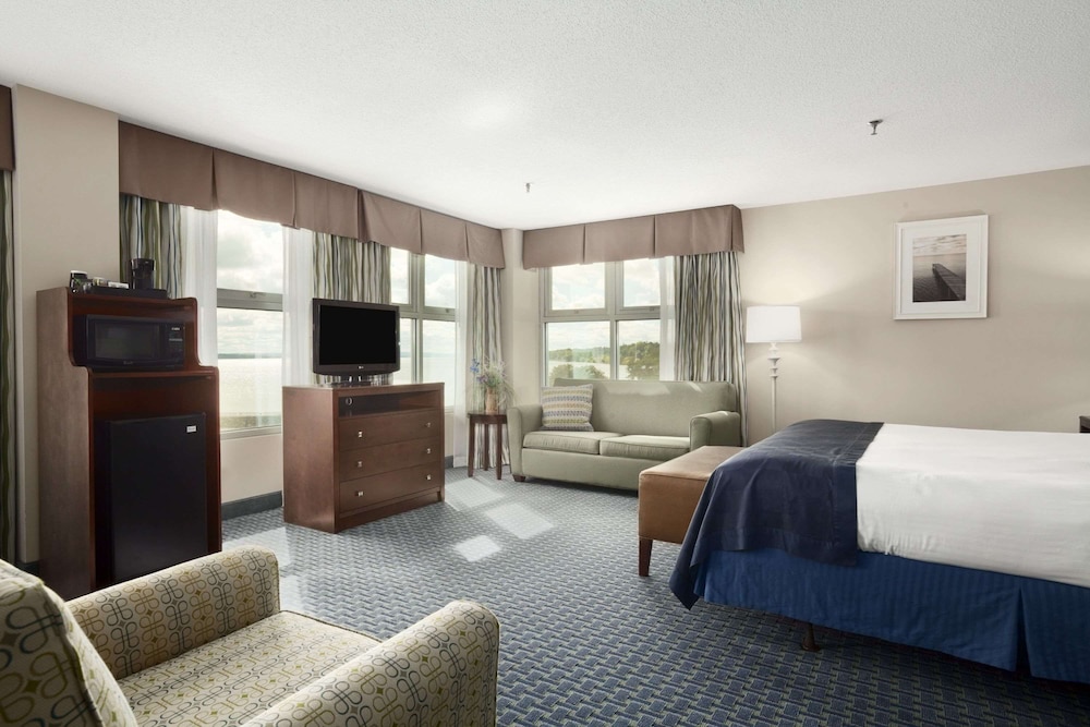 41 Lakefront Hotel, Trademark Collection by Wyndham 13/50