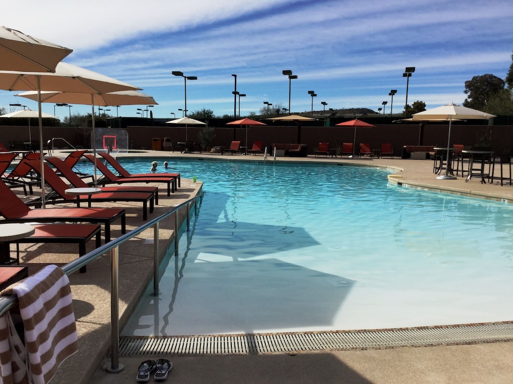 Ventana Canyon Club and Lodge 3/53
