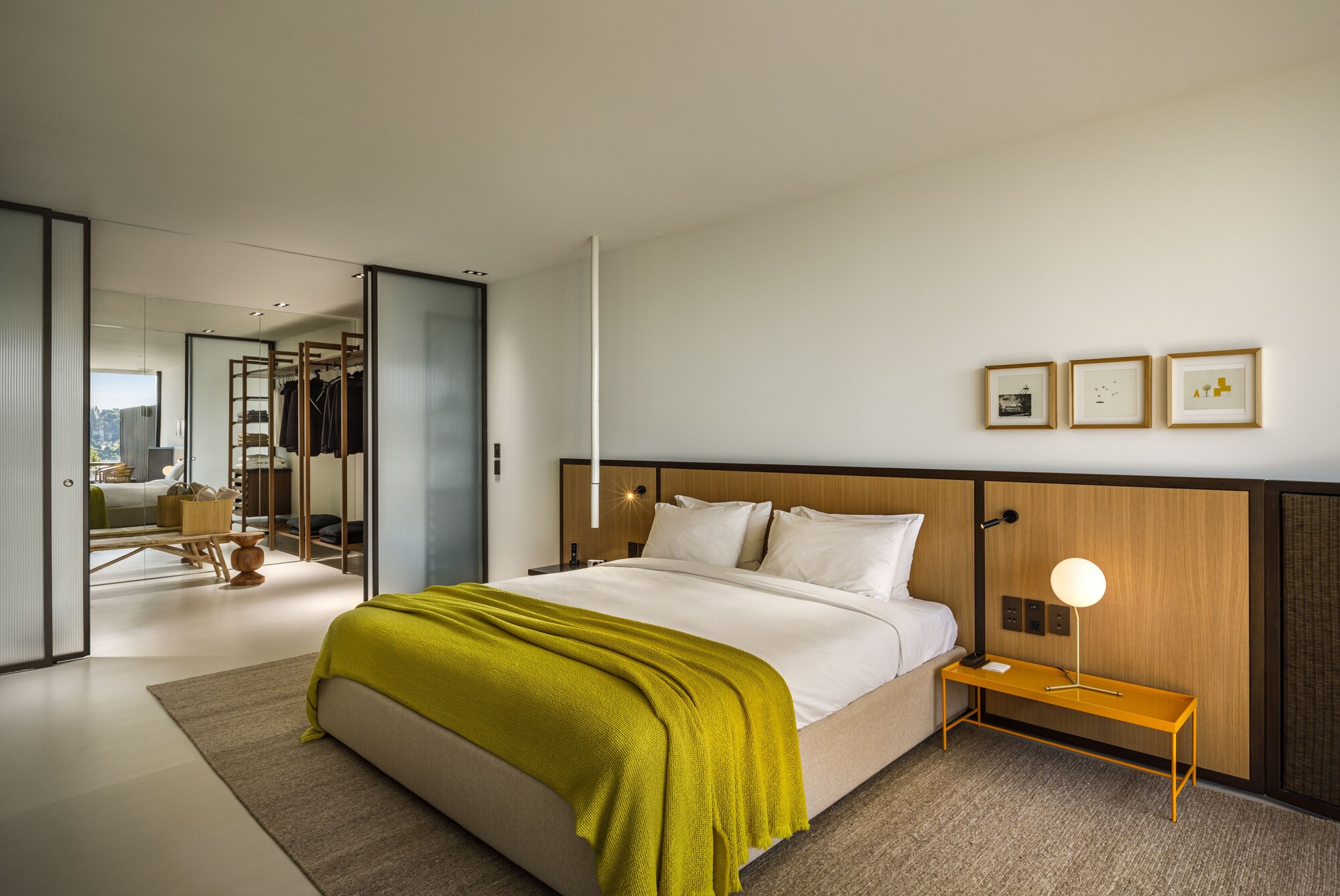 SIGNATURE, SUNSET, SUITE