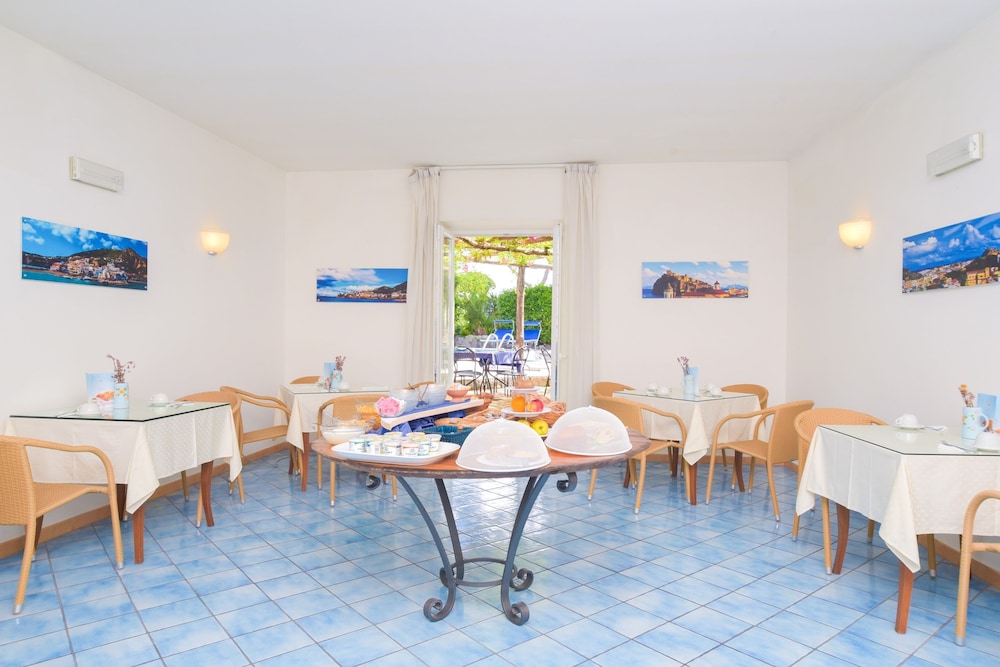 ALBERGO TERME ITALIA 44/70