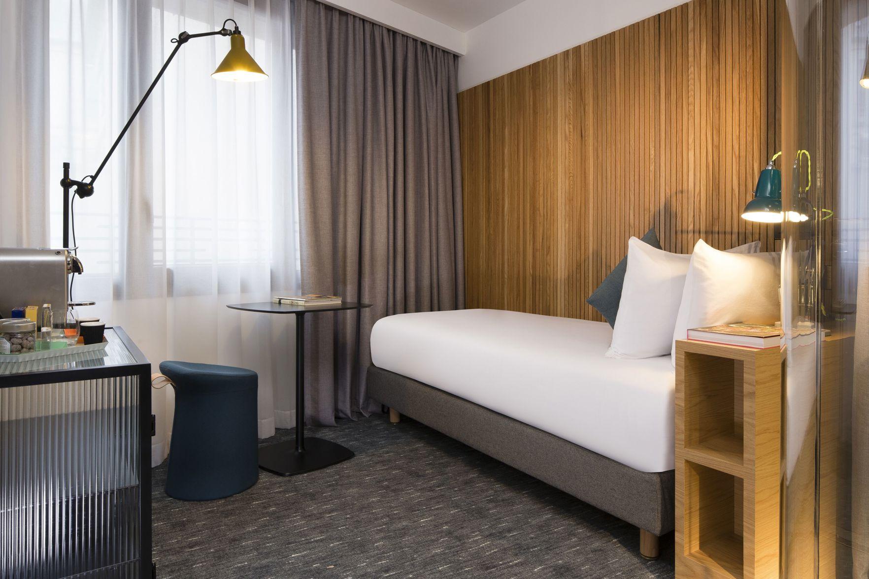The One, Double Bed