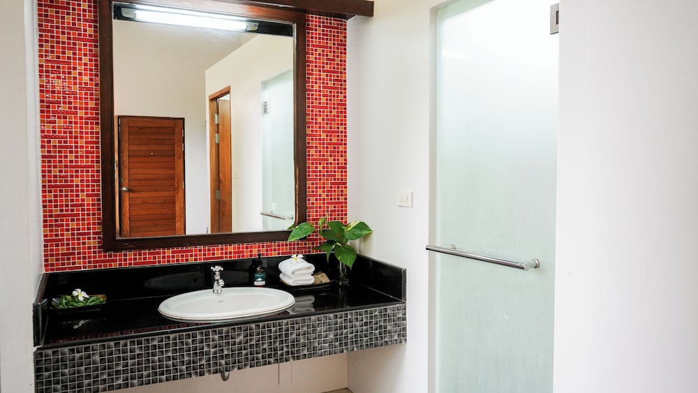 Bor Saen Villa And Spa 73/73