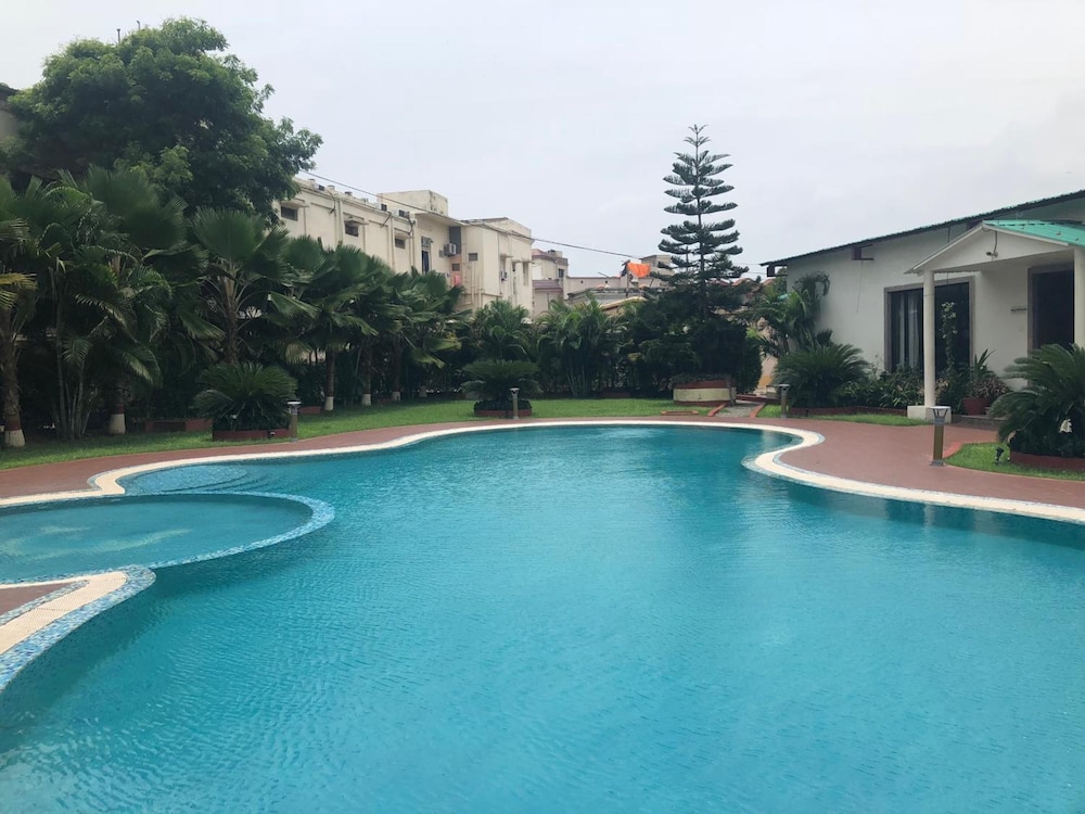 Chanakya Bnr Hotel 47/50