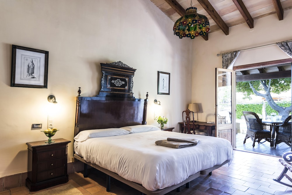 Aumallia Hotel And Spa 10/50