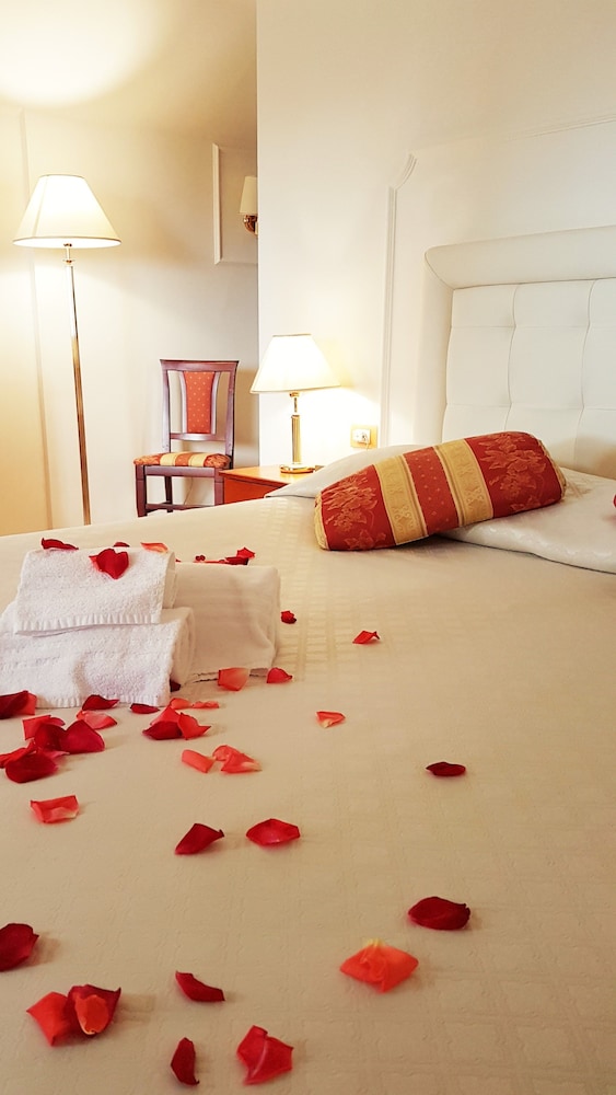 Hotel Villa Sophia 7/24