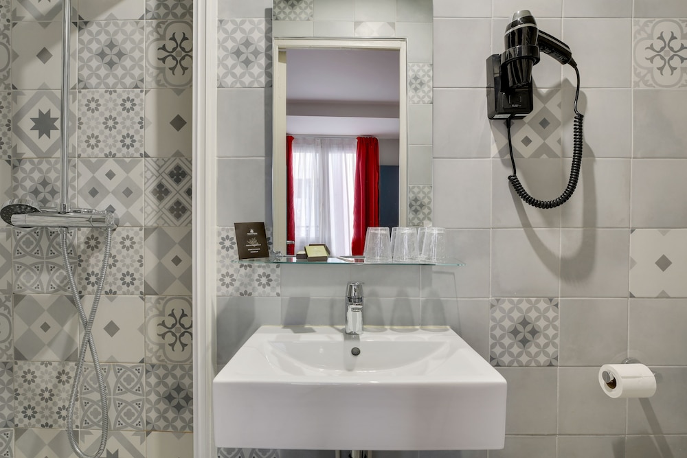 Hotel Riviera Elysees 33/95