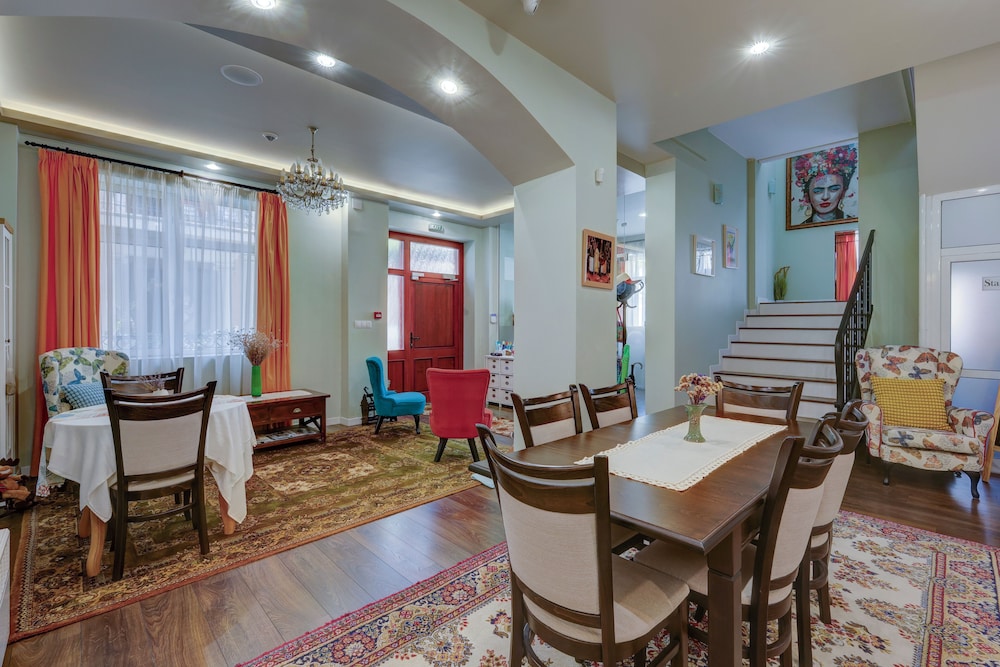 City Boutique Inn 34/50