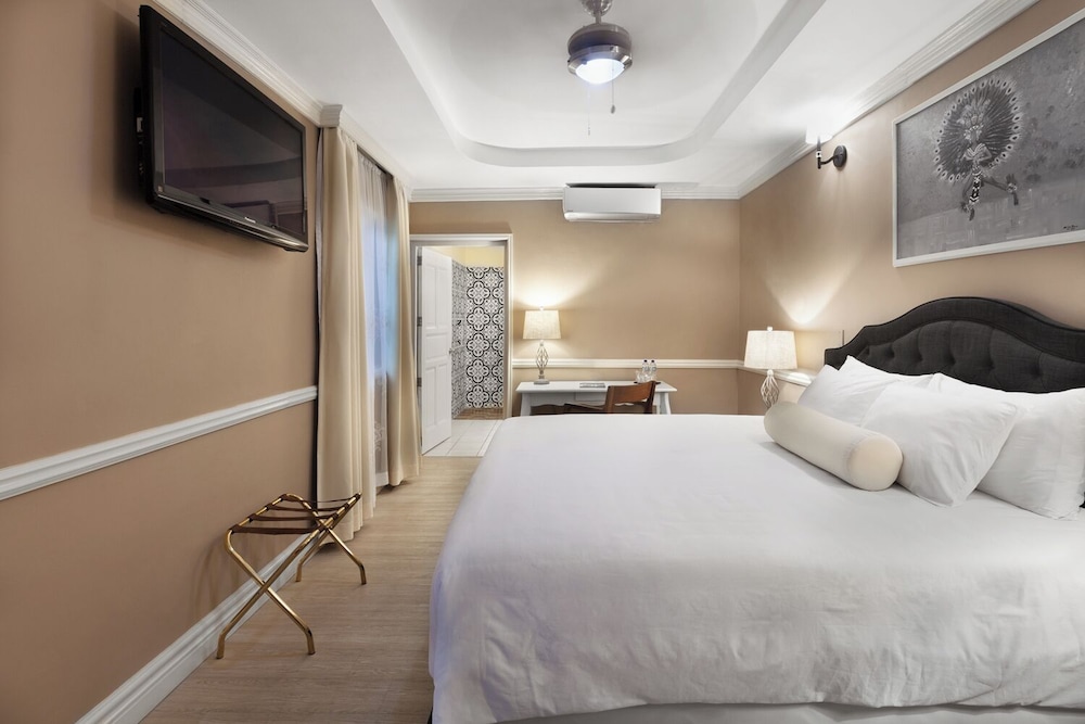 Heritage, Julia, Colonial, King Bed