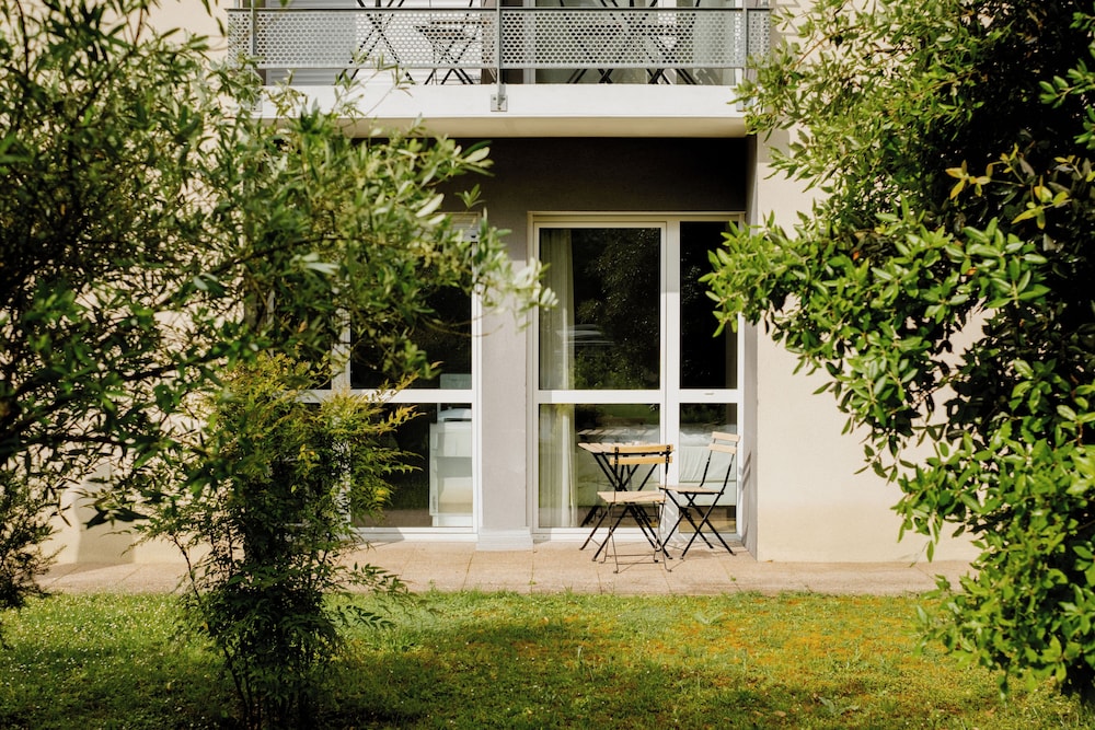 Brit Hotel Bordeaux Arena 46/50