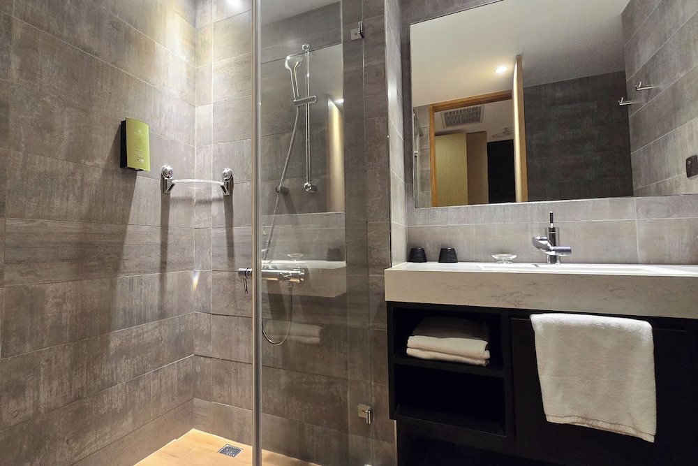 HOTEL R14 61/62