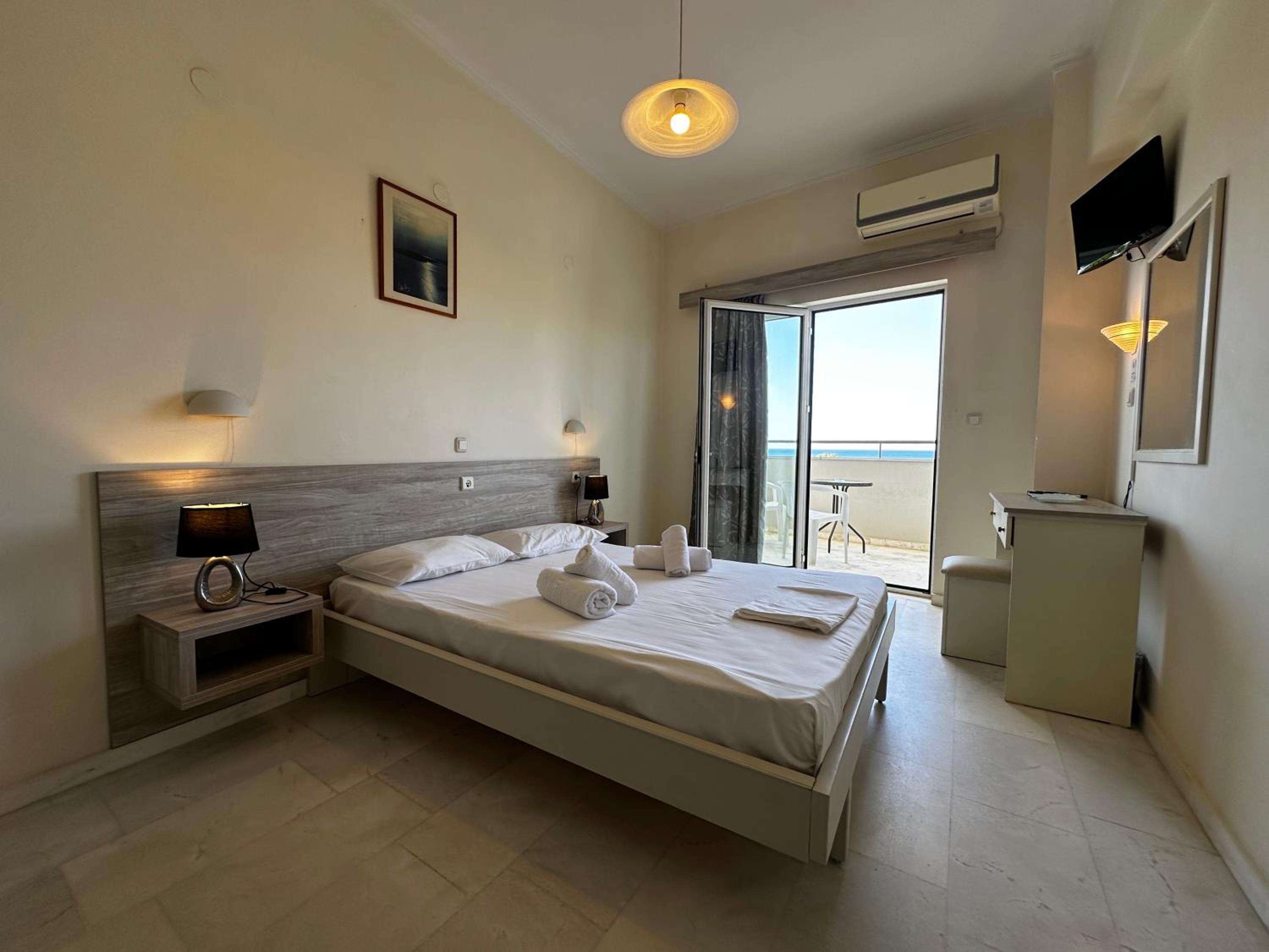 Deluxe, Double Bed, Sea View, Balcony