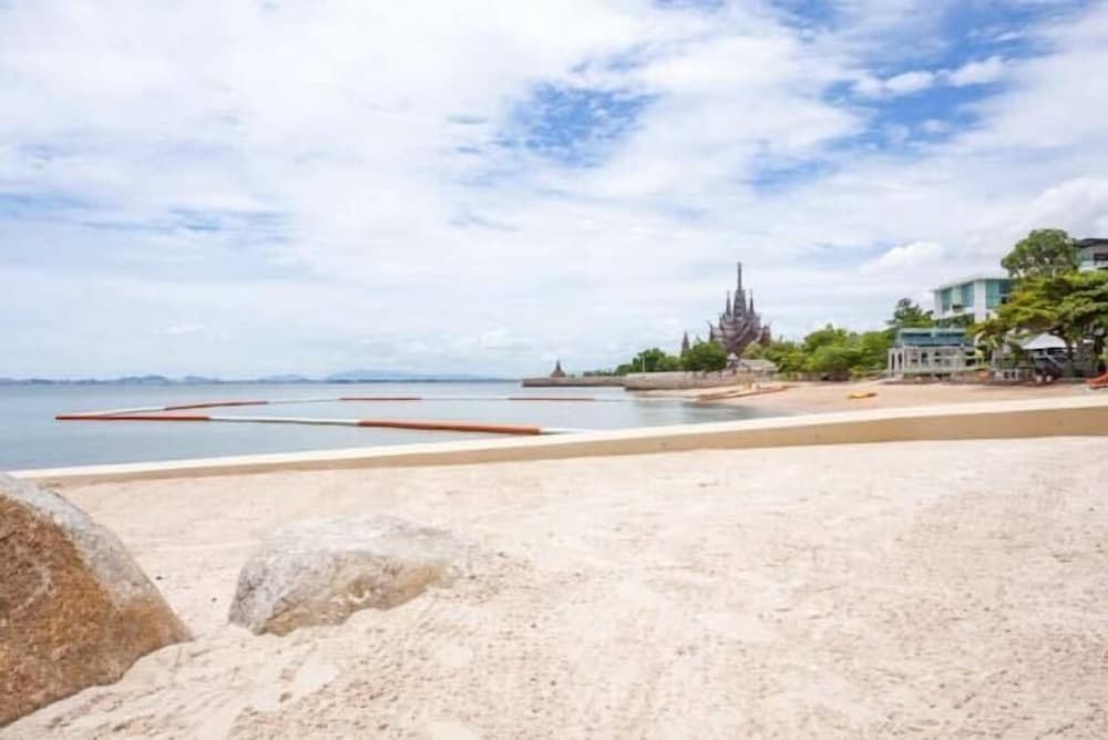 Baan Plai Haad By Pong 21/32