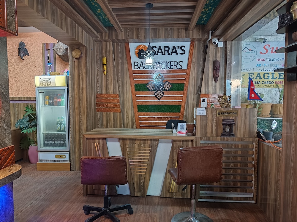 Sara's Backpackers Hotel 60/74