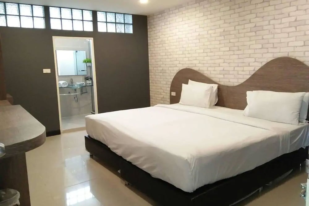 Ton Aor Place Hotel Ratchada 17/43
