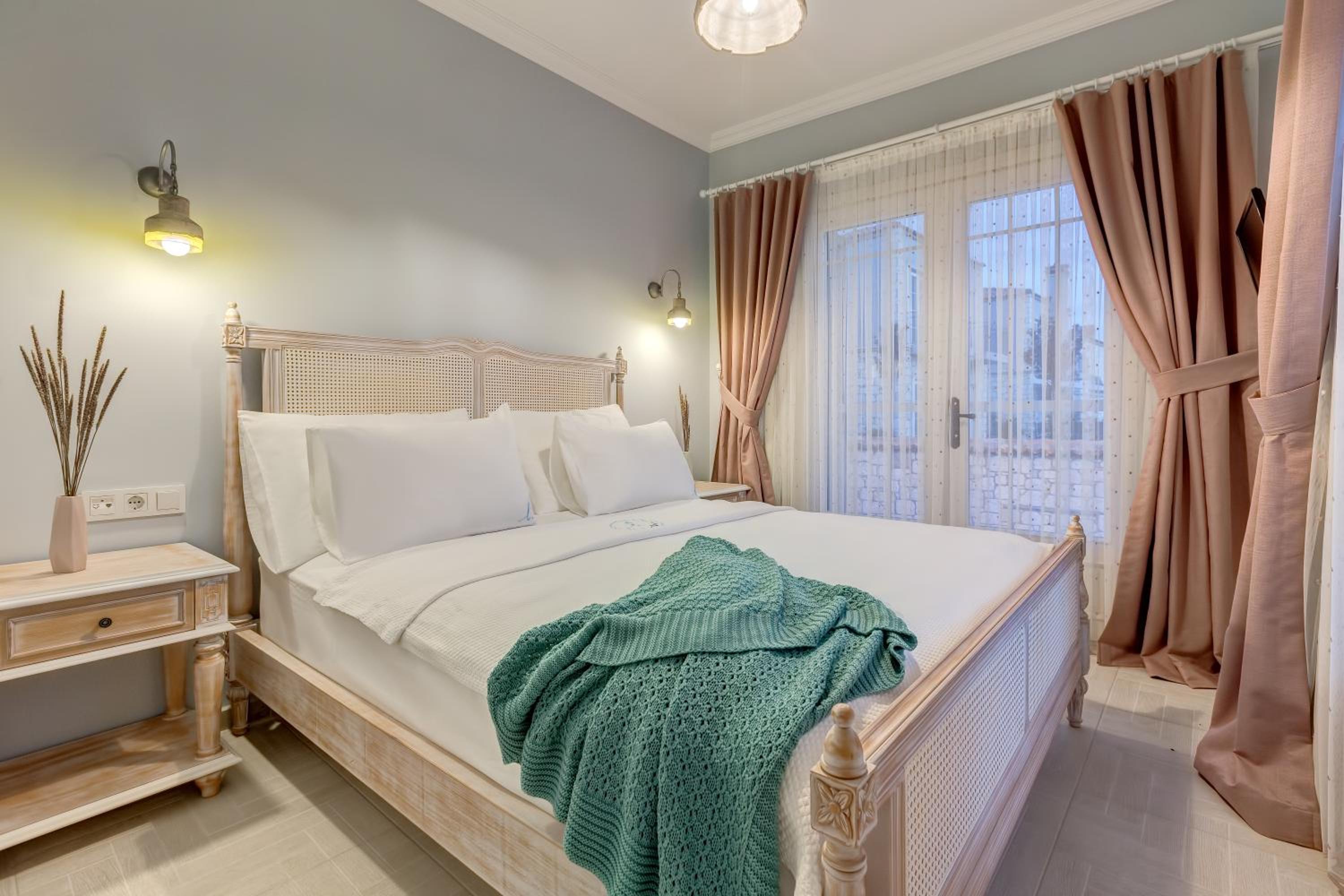 Levin Otel 18/50