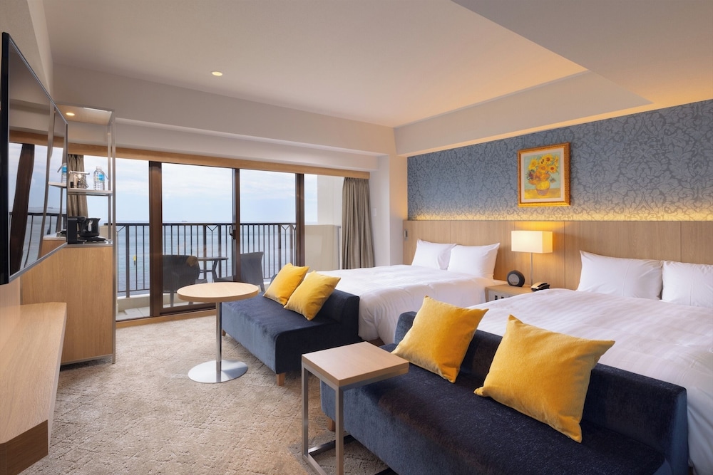 Sunflower, 2 Double Beds, Ocean View, Main Tower