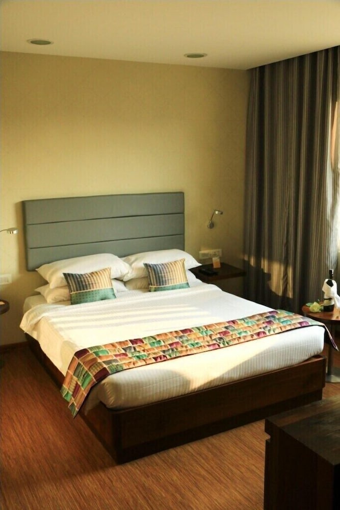 Keys Hotel Pimpri Pune 24/59