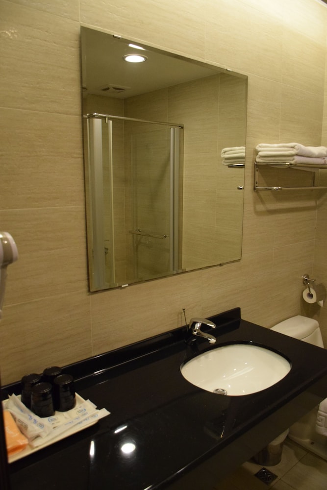 Home Full Hotel 20/43
