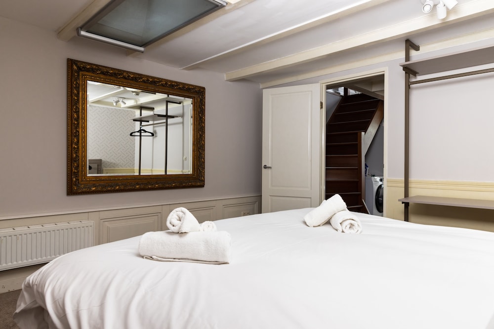 Canal Suites Amsterdam 24/65