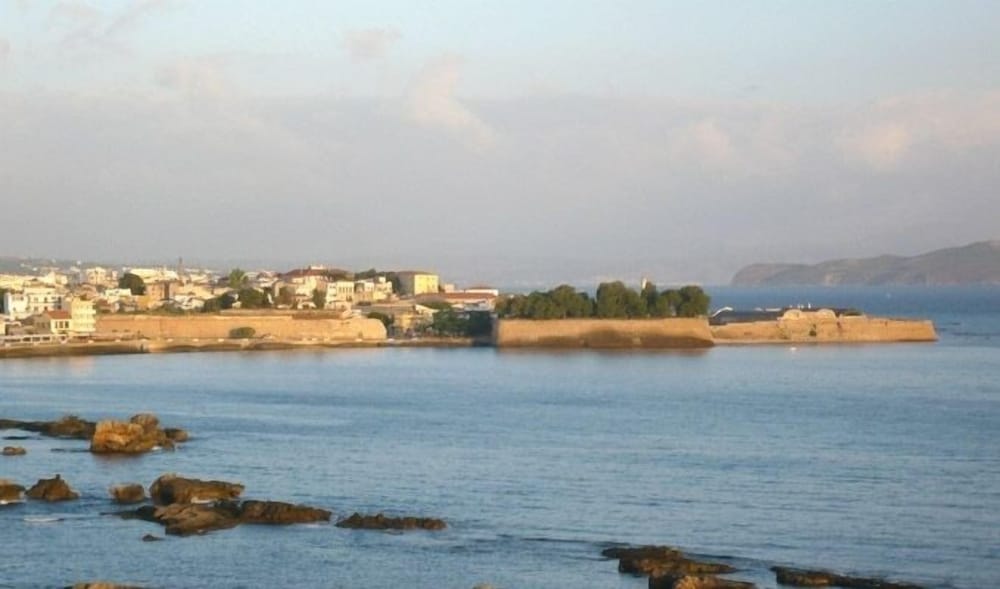 Villa Andromeda 68/75