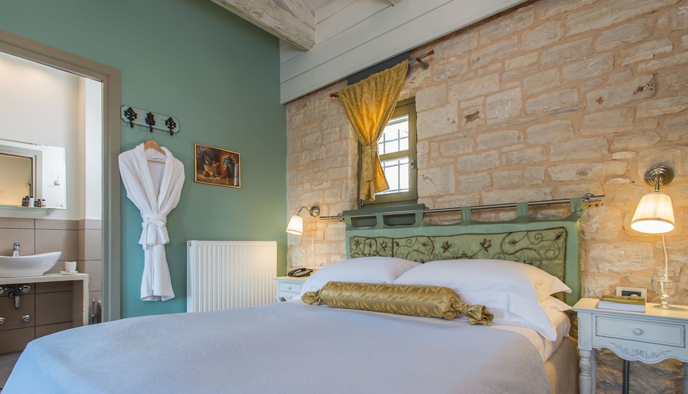 Pirrion Hotel 14/50
