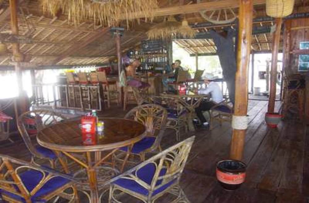 Palm Beach Bungalow Resort 36/66