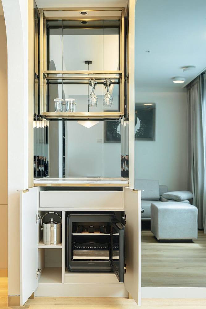 ELIENA Hotel photo2