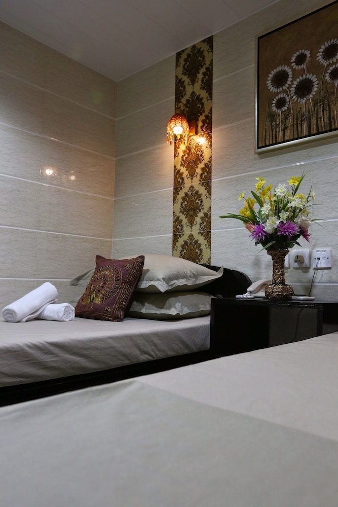 Asia Inn 34/39