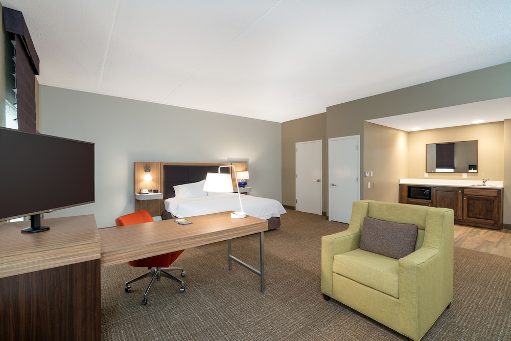 Hampton Inn Madison Huntsville Airport 52/55