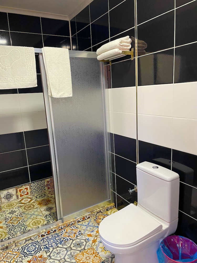 Barba Otel 49/49