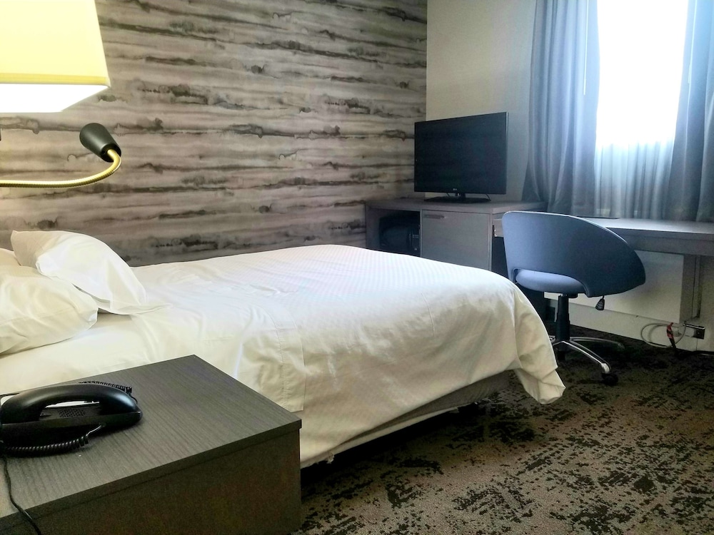Best Western Parkway Hotel Toronto North 16/32