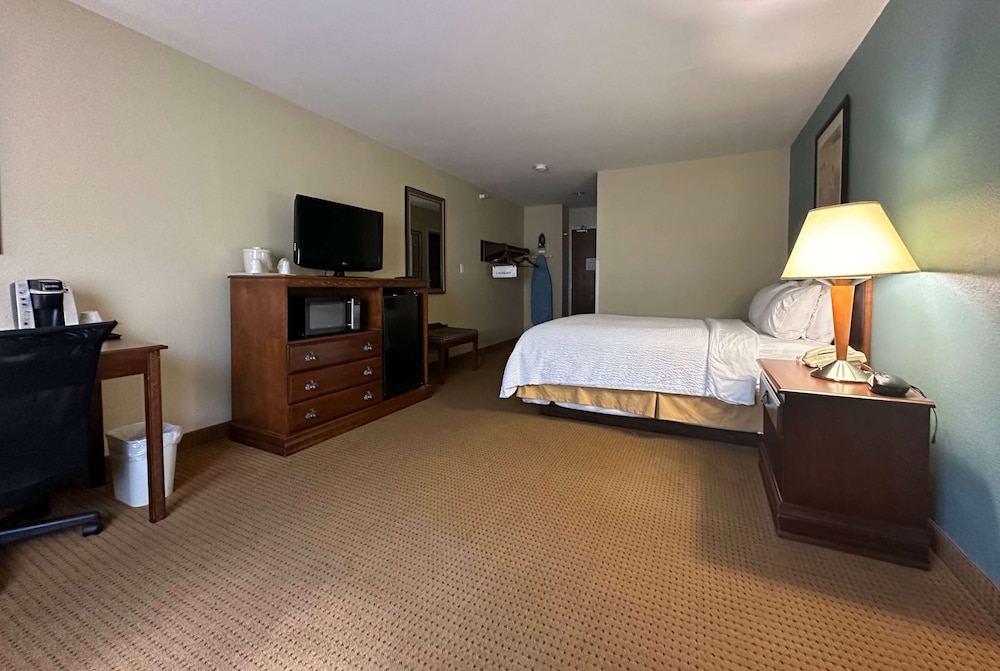 Wingate by Wyndham Newell 20/52
