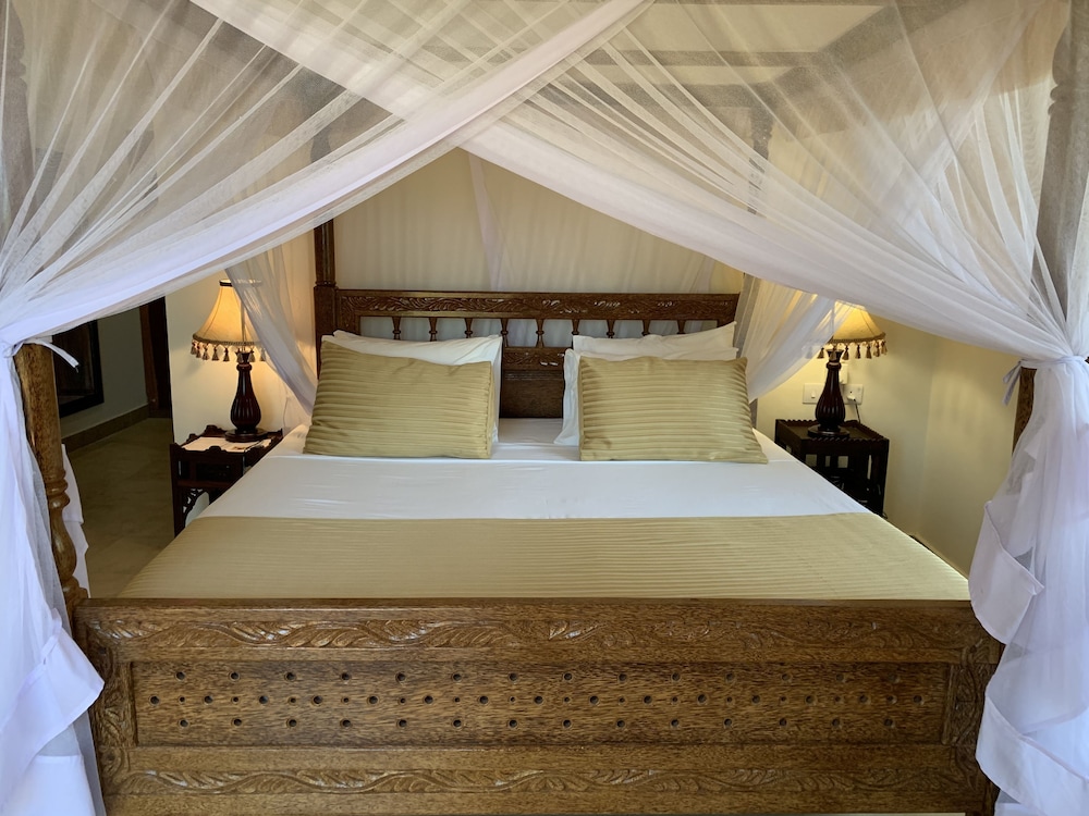 The Sands Beach Resort, Zanzibar 18/72