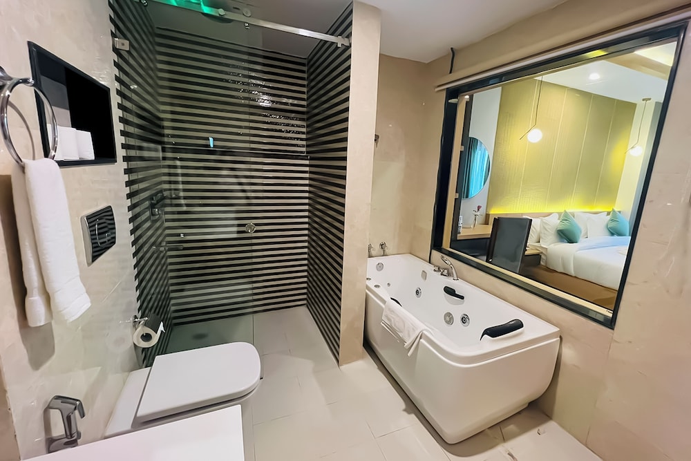 Hotel Aikawa 33/34