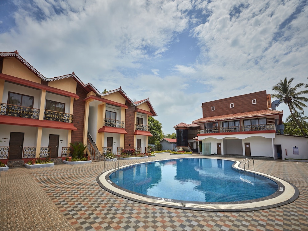 Sea Queen Beach Resort and Spa 64/69
