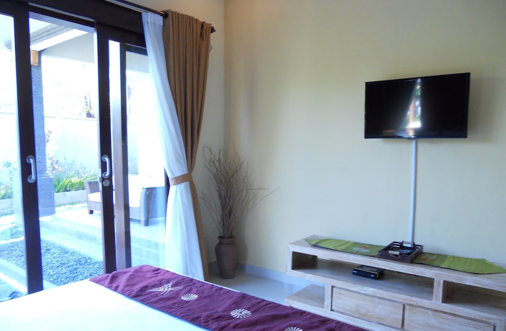 Avisara Villa and Guest House 34/50