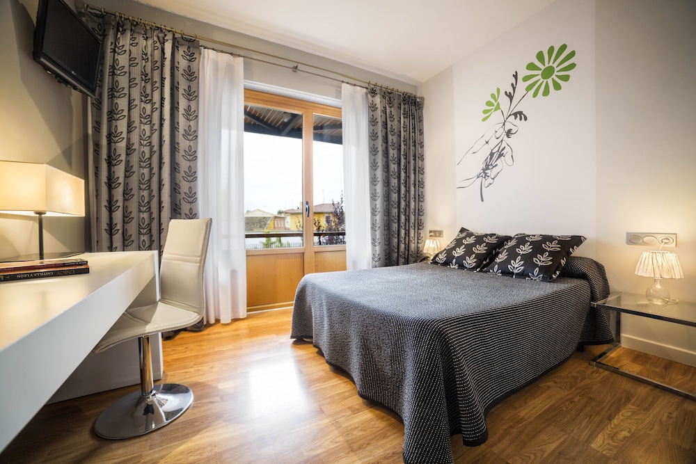 Hotel Dona Mayor 10/34