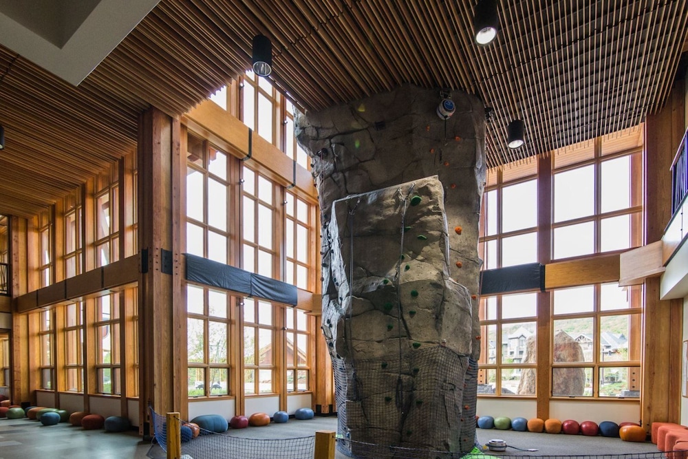 The Lodge At Spruce Peak 45/83