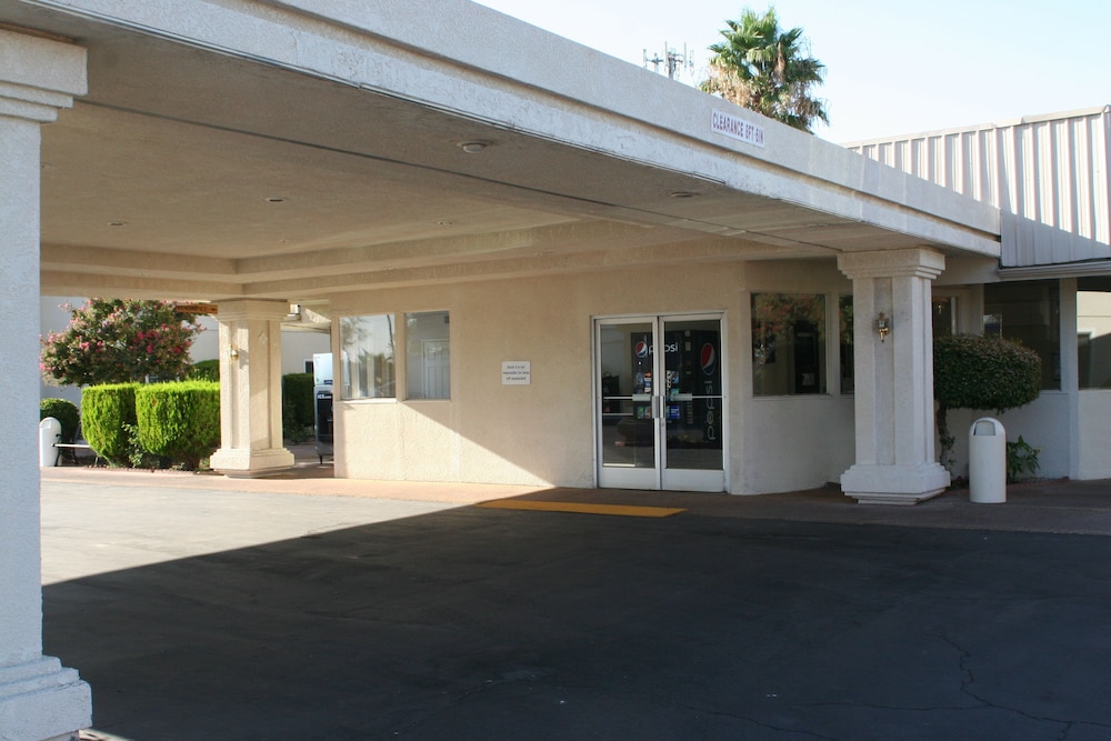 Ramada by Wyndham Merced 3/57