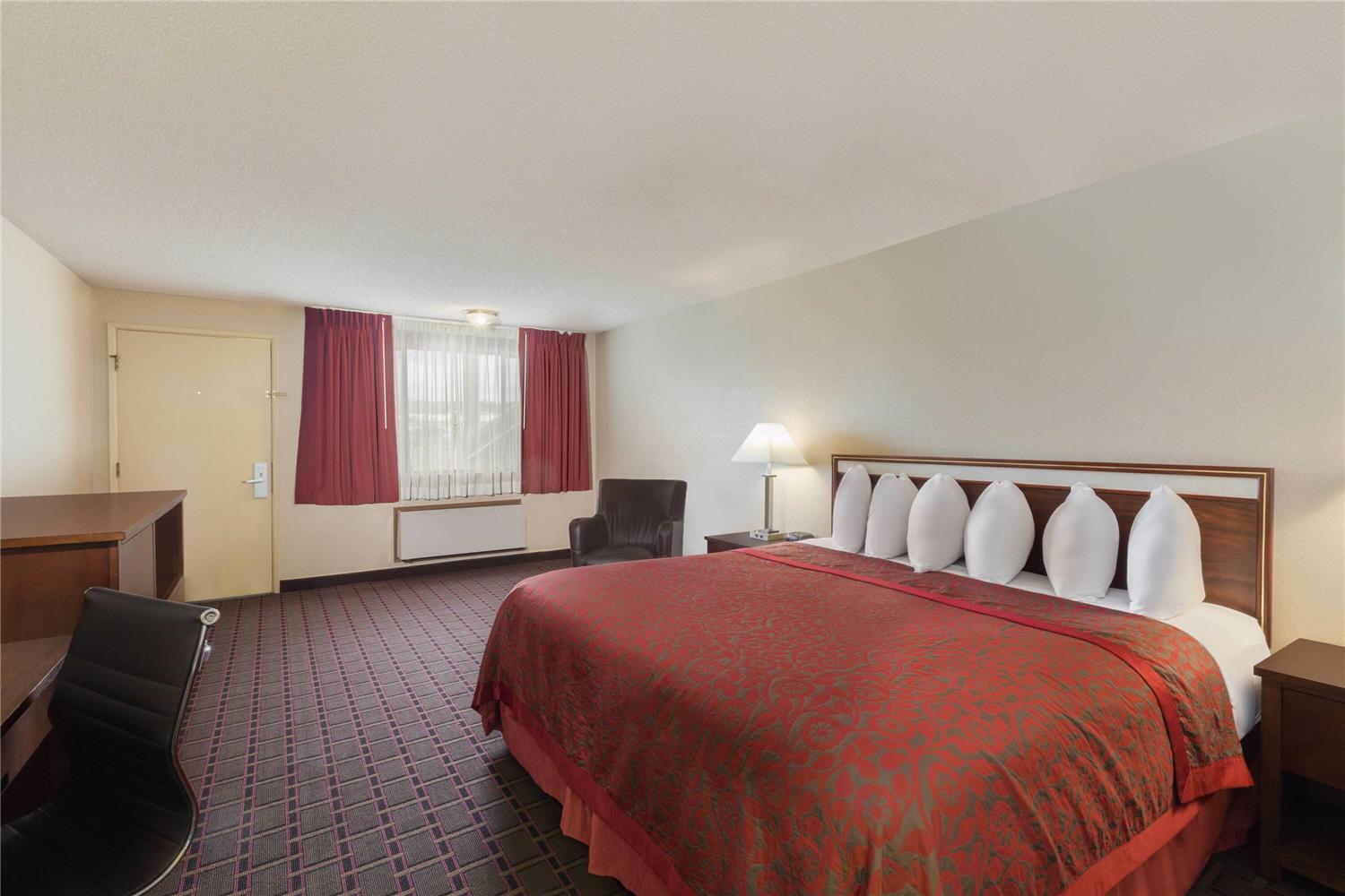 Days Inn By Wyndham Auburn 9/21