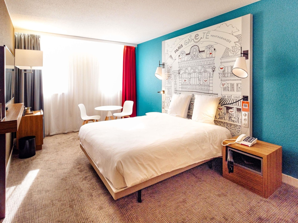 Room, Double Bed, Accessible