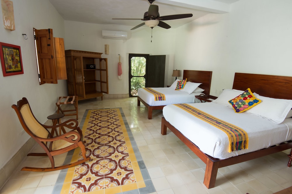Classic, 2 Queen Beds, Building 1