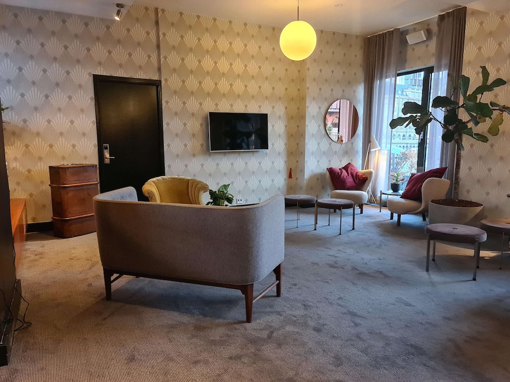 Hotel Astoria, Bw Signature Collection 11/54