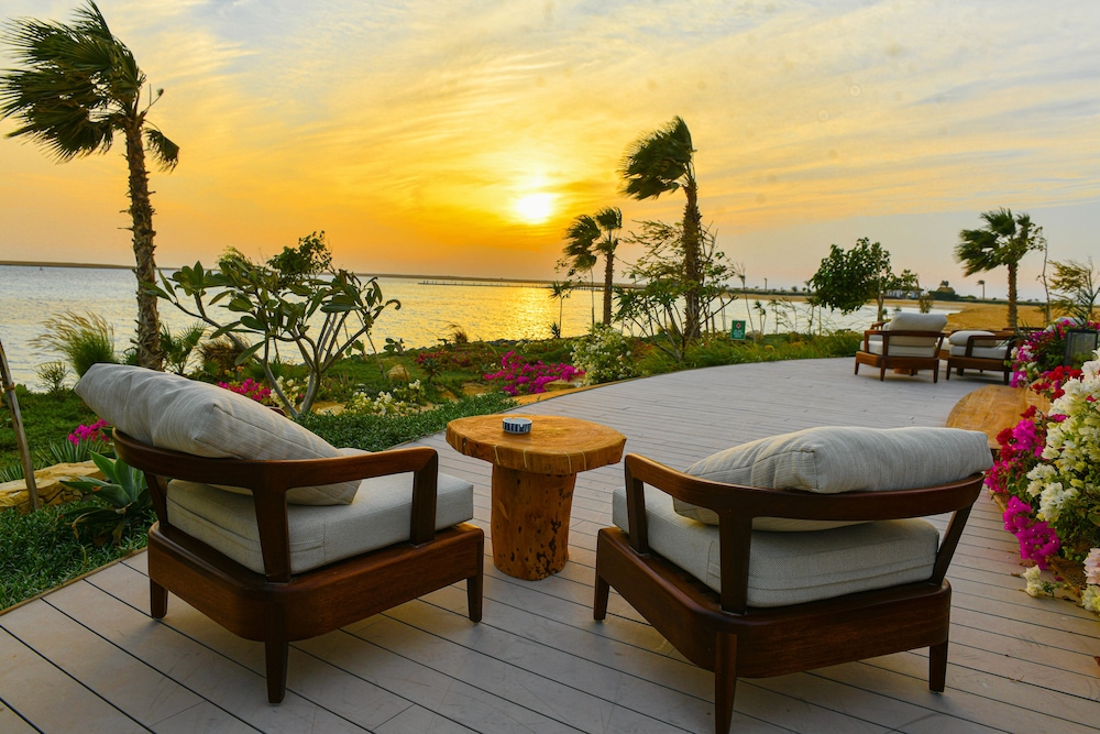 Tawila Island Resort 35/60