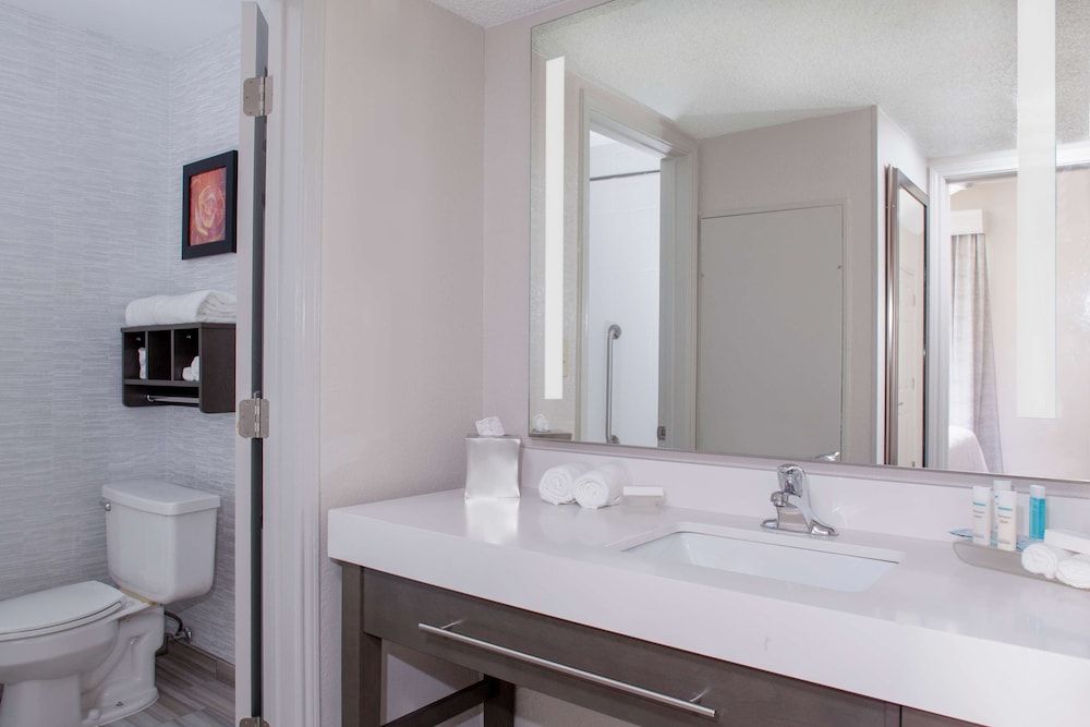 Homewood Suites Dallas-Irving-Las Colinas 12/34