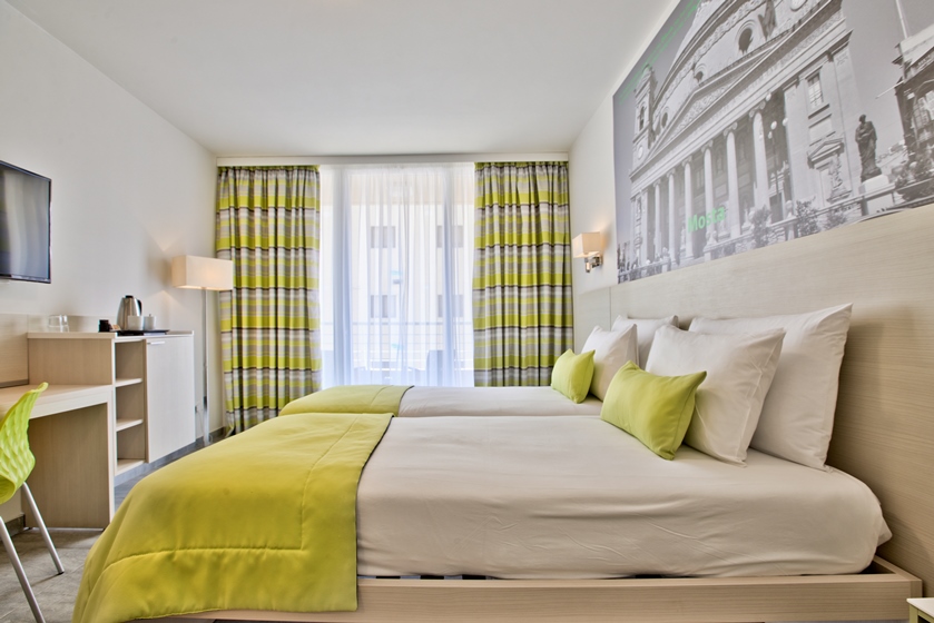 Comfort, Twin Beds