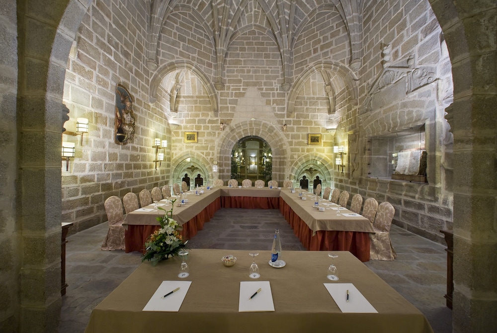 Parador de Plasencia 52/65